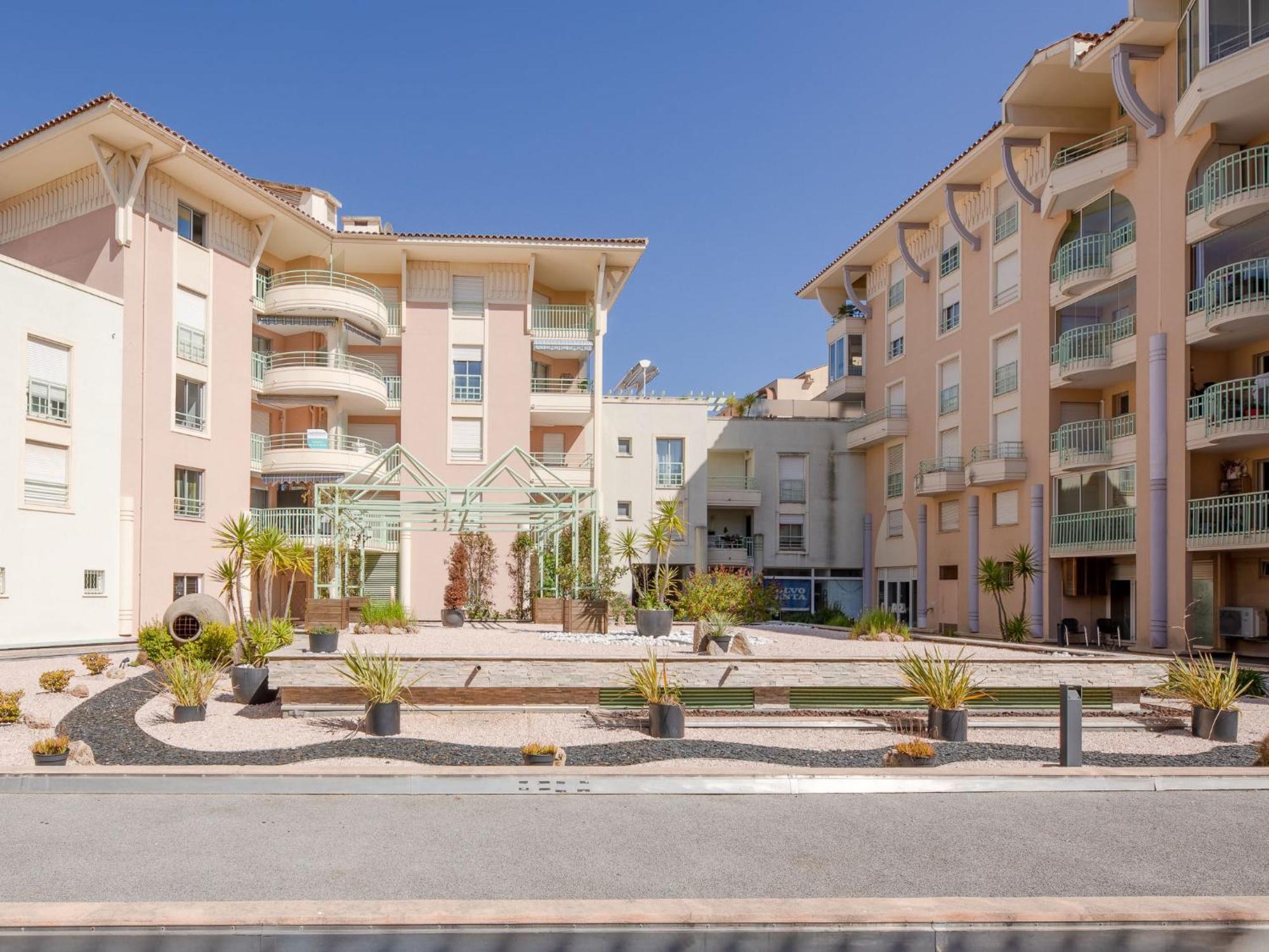 Quartier Latin-13 By Interhome * Fréjus